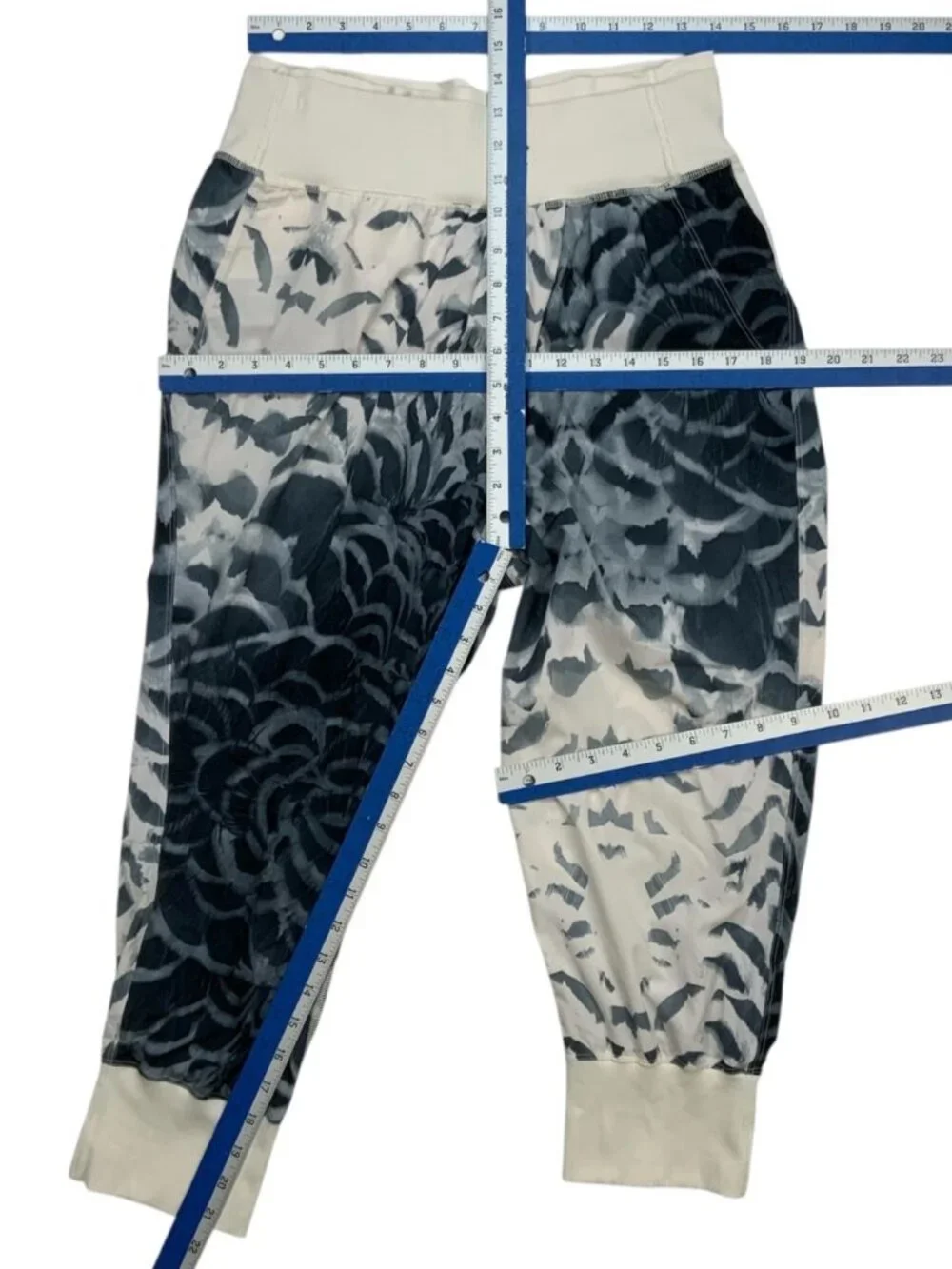 Lululemon Dance To Yoga Pants 10 Pretty Plume Angel Wing
